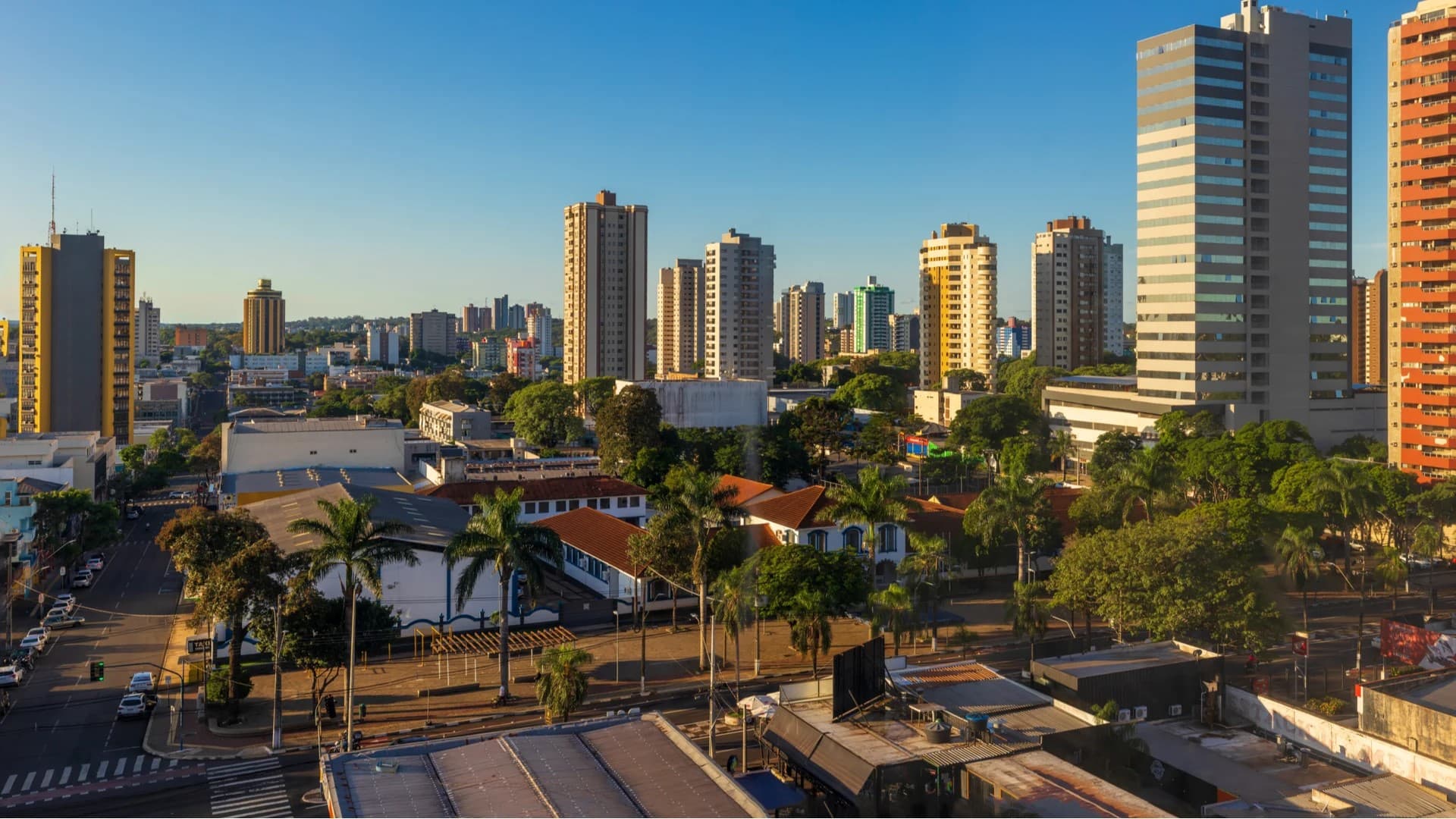 Quarto de hotel com vista para a mata em Foz do Iguaçu